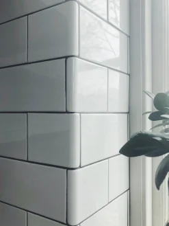 Kakel Subway Half Tile utvändigt hörn County White